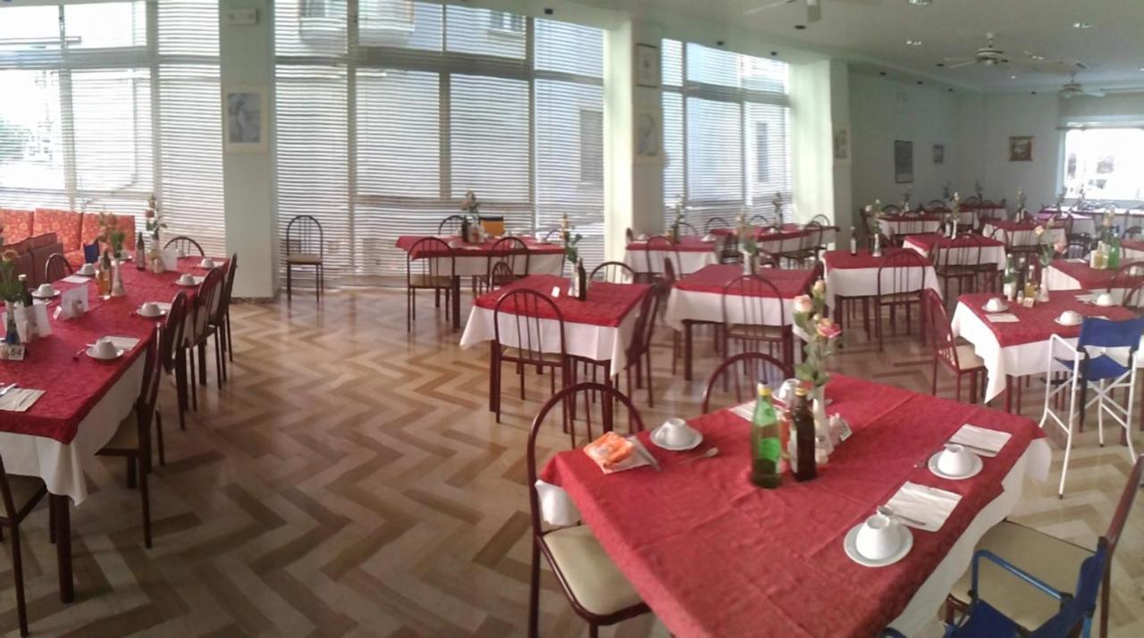 Derby Hotel 2*